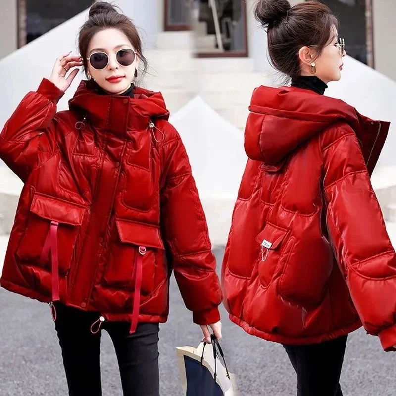 Winter New glossy Down Cotton Jacket Thick Warm Hooded Puffer Jacket Women Parka Oversized Korean Coat Black Red Green Blue tops
Winter New glossy Down Cotton Jacket Thick Warm Hooded Puffer Jacket Women Parka Oversized Korean Coat Black Red Green Blue tops