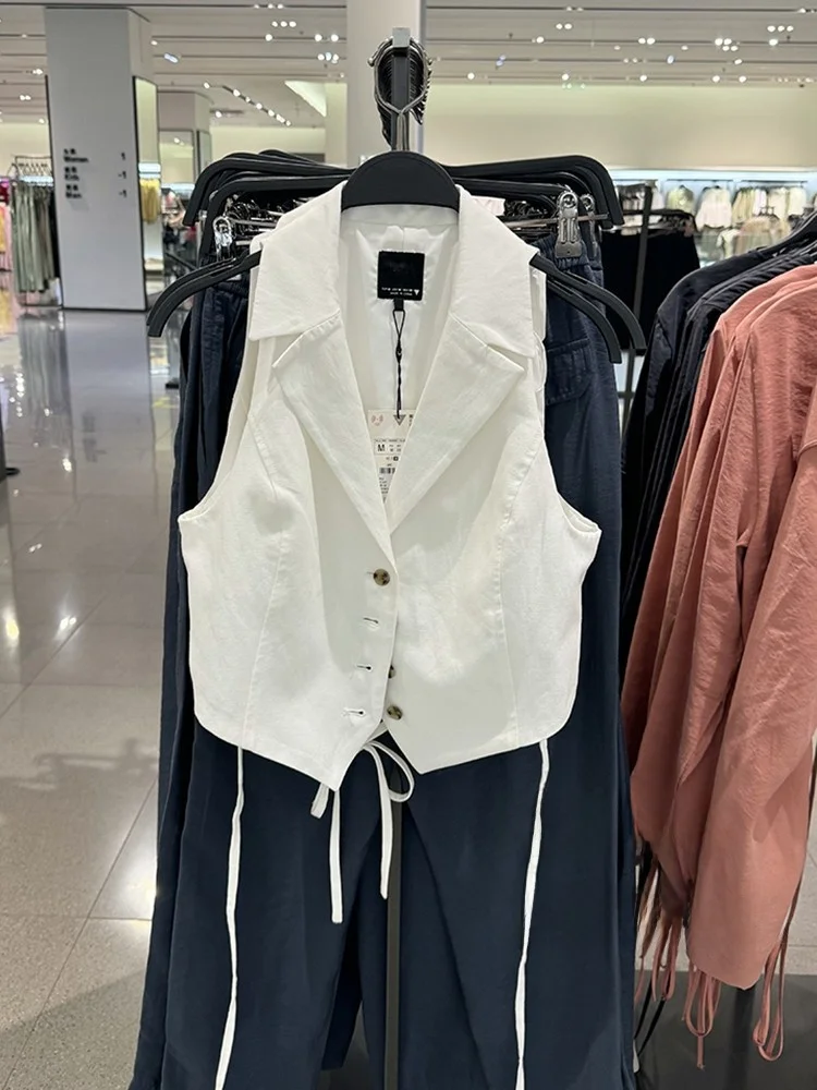 Sweet White Short Vest Women's Back Open Design Summer New Style Versatile V-neck Single Button Closure Fashionable Tank Top
Sweet White Short Vest Women's Back Open Design Summer New Style Versatile V-neck Single Button Closure Fashionable Tank Top