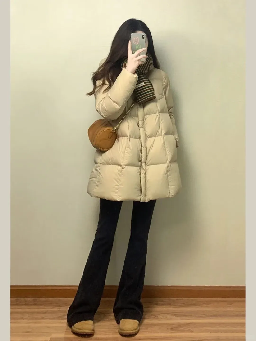 Женская утепленная хлопковая куртка-пуховик с капюшоном средней длины, с эффектом похудения, для небольших размеров, для повседневной носки
Женская утепленная хлопковая куртка-пуховик с капюшоном средней длины, с эффектом похудения, для небольших размеров, для повседневной носки