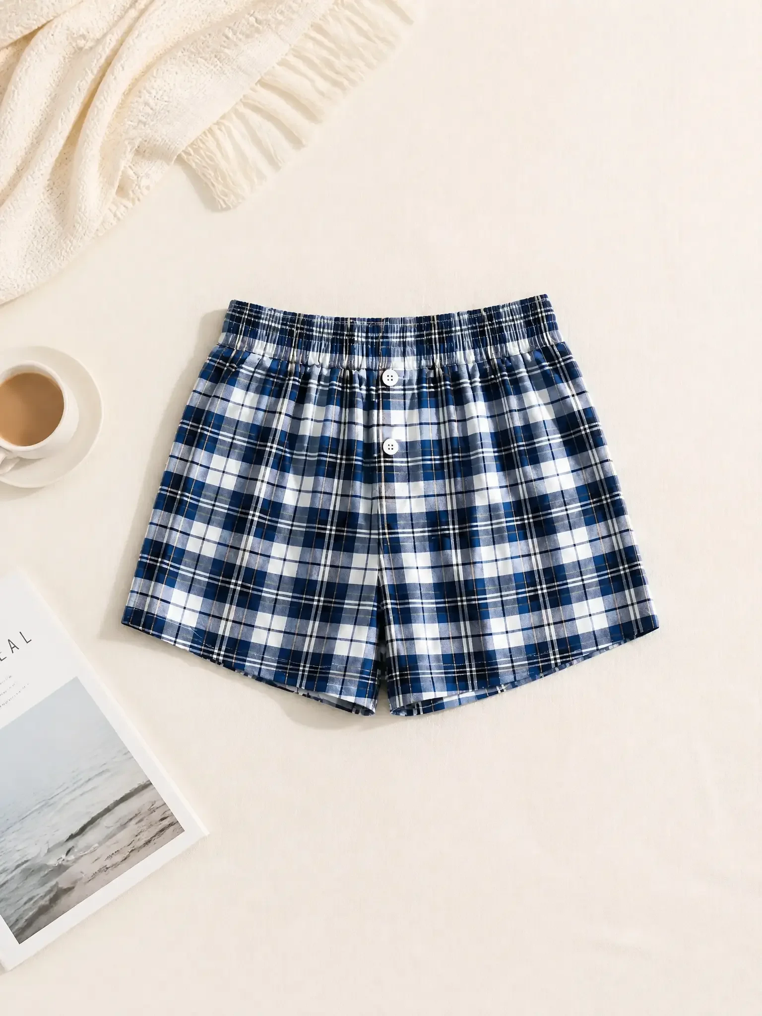 Women's Dark Wash Mid-High Waist Aro Shorts, Vintage Distressed Loose Sleep Shorts, American Street Hip-Hop Style Everyday Versatile Pants
Women's Dark Wash Mid-High Waist Aro Shorts, Vintage Distressed Loose Sleep Shorts, American Street Hip-Hop Style Everyday Versatile Pants