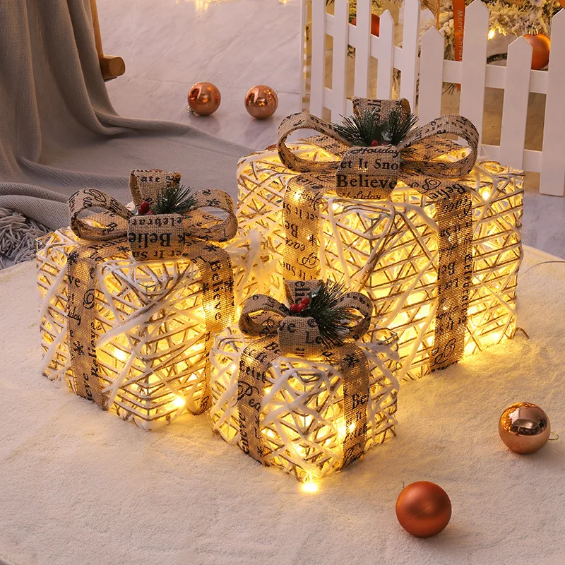 3pcs/Set Christmas Gift Box Decoration With Lights Xmas Tree Ornament Luminous Iron Art for Home Outdoor Mall Navidad New Year
3pcs/Set Christmas Gift Box Decoration With Lights Xmas Tree Ornament Luminous Iron Art for Home Outdoor Mall Navidad New Year