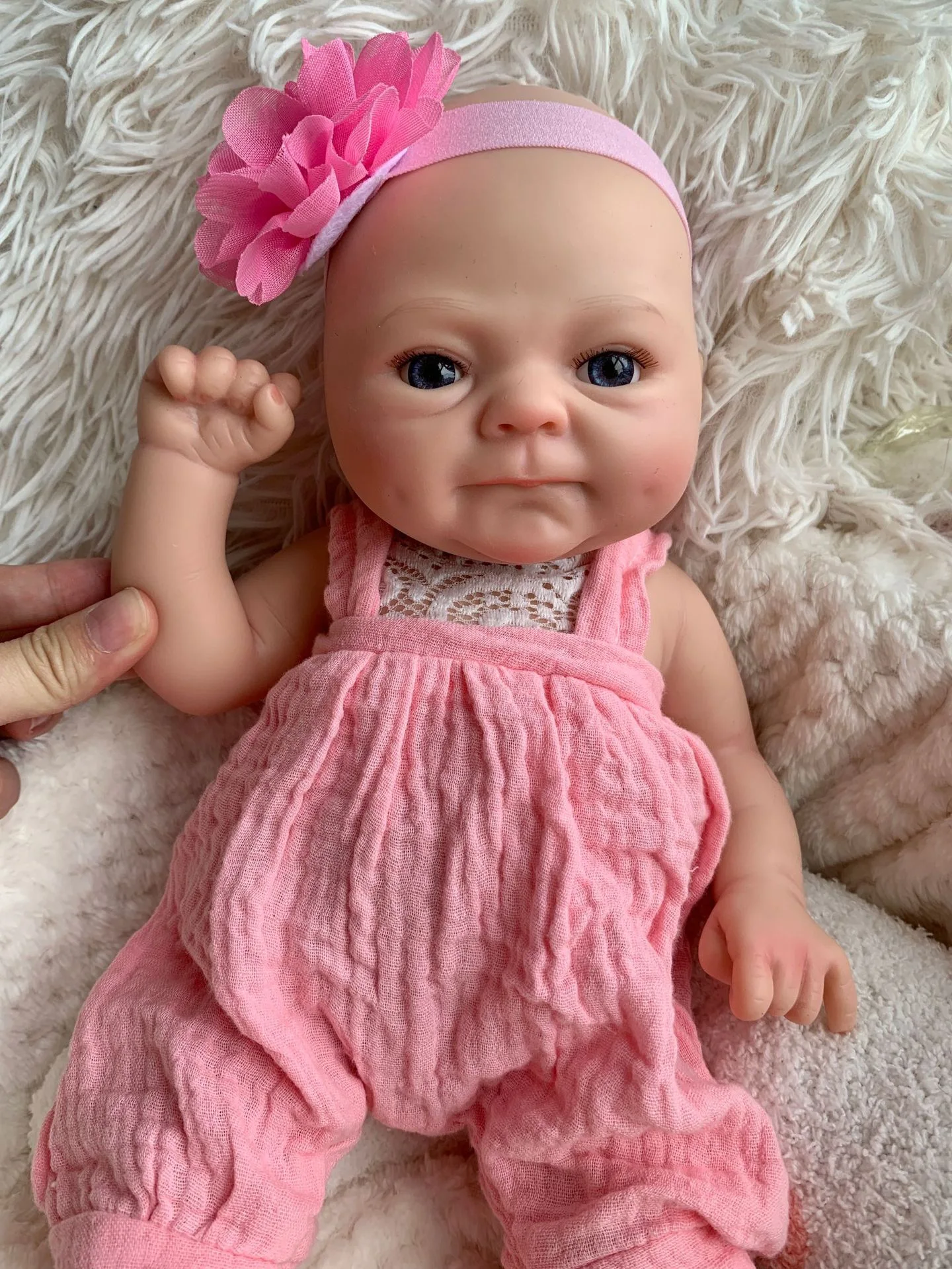 14 Inch Realistic Reborn Baby Doll Full Body Platinum Silicone HandPainted Details Soft Touch Newborn Doll Corpo de Silicone
14 Inch Realistic Reborn Baby Doll Full Body Platinum Silicone HandPainted Details Soft Touch Newborn Doll Corpo de Silicone