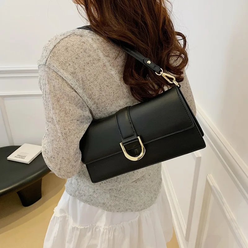 Women's Leather Crossbody Bag Classic Elegant Shoulder Bag Messenger Bag For Ladies Luxury Brand
Women's Leather Crossbody Bag Classic Elegant Shoulder Bag Messenger Bag For Ladies Luxury Brand