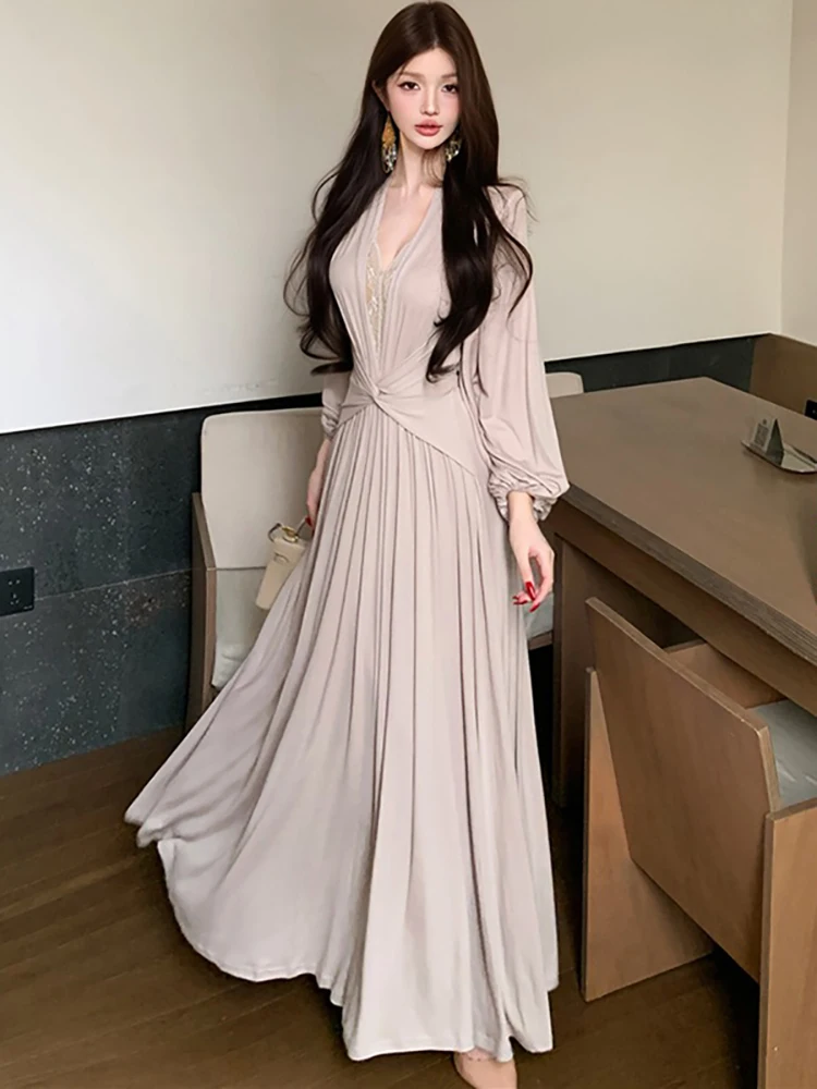 Women Korean Vintage Luxury Evening Dress Autumn Winter White Lace V-Neck Sexy Dresses 2025 Elegant Bodycon International Dress
Women Korean Vintage Luxury Evening Dress Autumn Winter White Lace V-Neck Sexy Dresses 2025 Elegant Bodycon International Dress