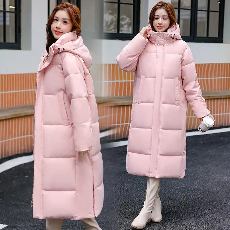 Женское пуховое хлопковое платье выше колена, зимняя одежда средней длины, новое сетье, знаменитое хлопковое пальто с капюшоном и ремешком, пальто
Женское пуховое хлопковое платье выше колена, зимняя одежда средней длины, новое сетье, знаменитое хлопковое пальто с капюшоном и ремешком, пальто