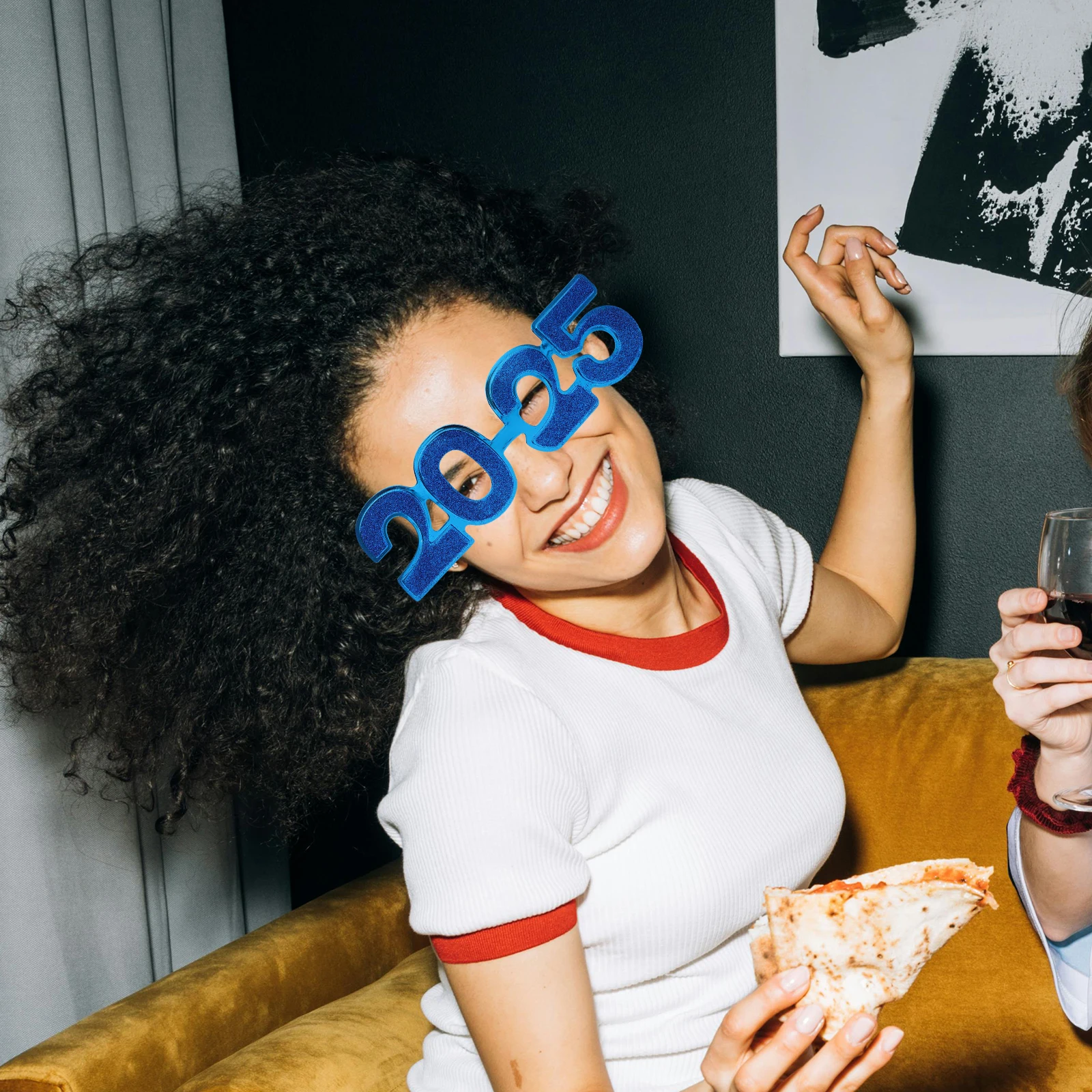 1Pair Electroplated Glitter Glasses 2025 Shatter Resistant Lightweight Comfortable Fit New Year Celebration Party Eyewear Photo
1Pair Electroplated Glitter Glasses 2025 Shatter Resistant Lightweight Comfortable Fit New Year Celebration Party Eyewear Photo