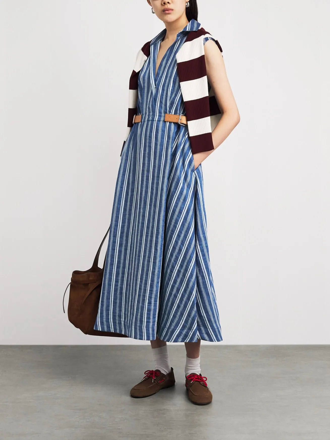 French Style Belted Shirt Collar Sleeveless High Waist Dress A-Line Skirt Lengthened Effect Dress Urban Commute Travel Daily Use
French Style Belted Shirt Collar Sleeveless High Waist Dress A-Line Skirt Lengthened Effect Dress Urban Commute Travel Daily Use