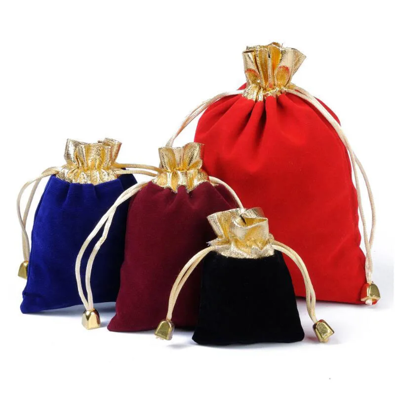 50pcs/lot 7x9 10x12 12x16 15x20cm Gold Velvet Drawstring Pouches Bags With Beads Wedding Party Gift Packaging Bags Custom Logo
50pcs/lot 7x9 10x12 12x16 15x20cm Gold Velvet Drawstring Pouches Bags With Beads Wedding Party Gift Packaging Bags Custom Logo