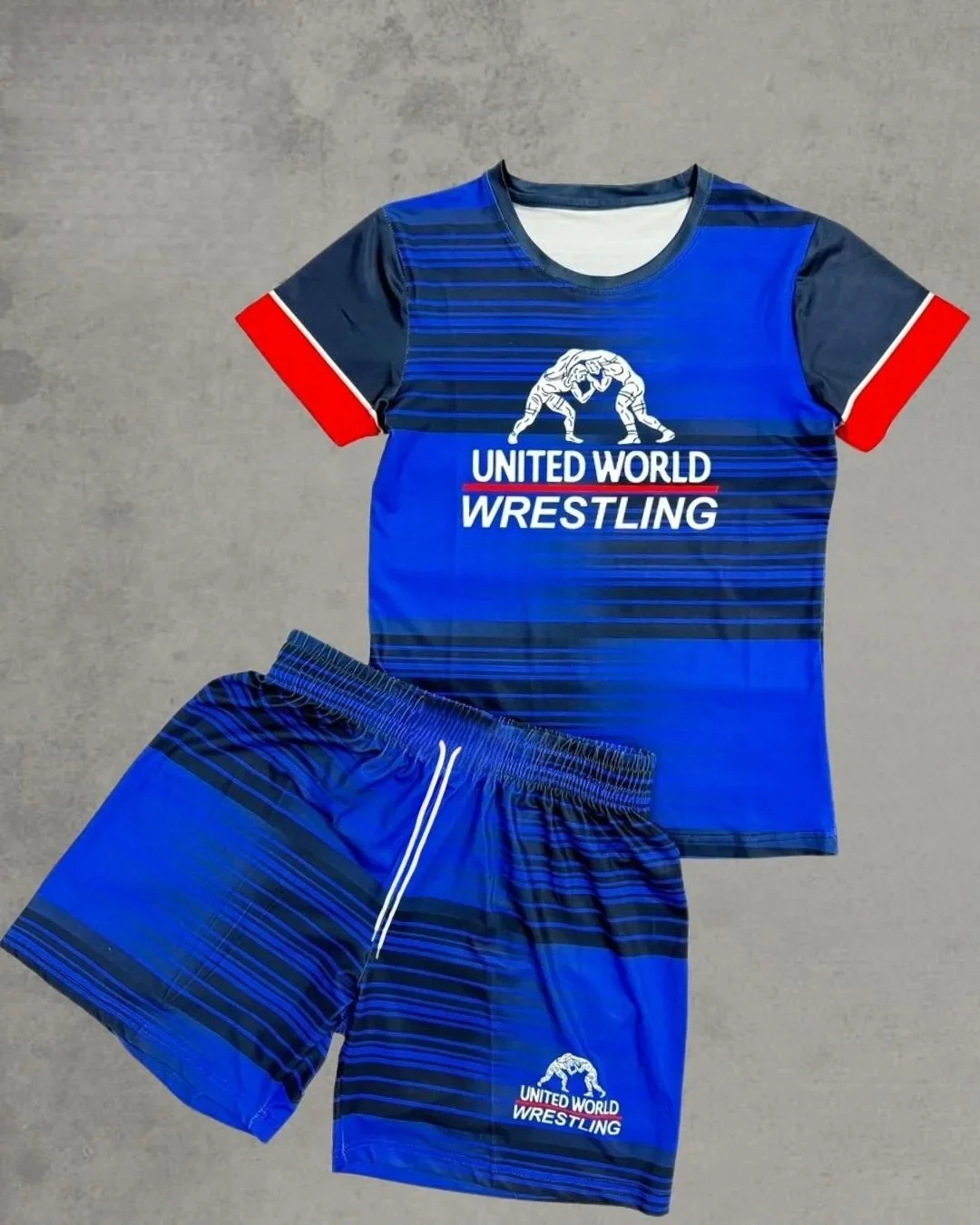 Summer Men's Blue Dot Print Wrestling Style Sport Set Quick Dry Short Sleeve Top & Short Breathable Athletic Training Uniform
Summer Men's Blue Dot Print Wrestling Style Sport Set Quick Dry Short Sleeve Top & Short Breathable Athletic Training Uniform