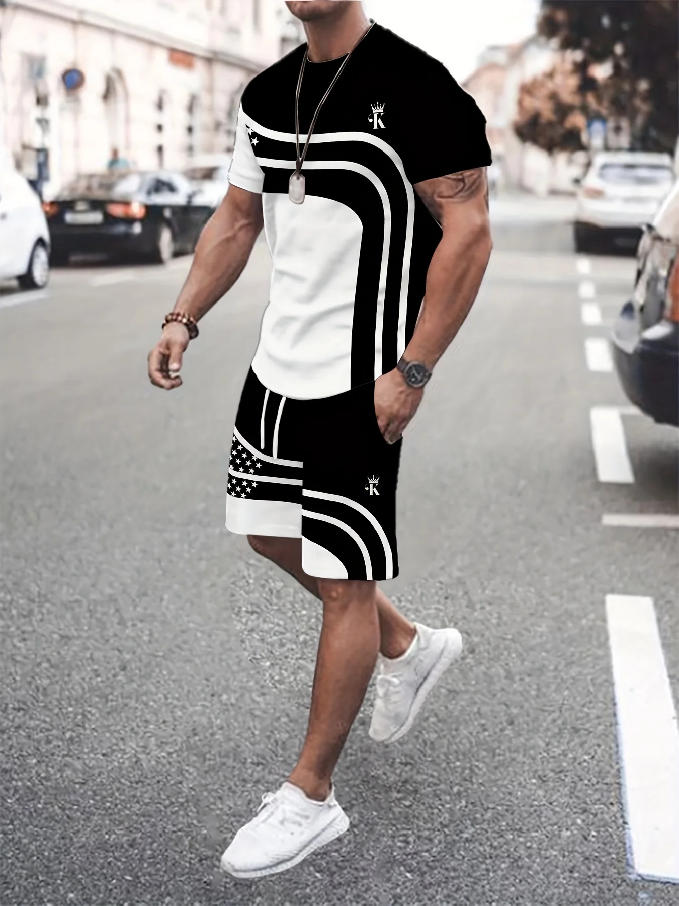 Лето 2025 г., новый мужской комплект, повседневная и дышащая спортивная одежда для активного отдыха с 3D-принтом
Лето 2025 г., новый мужской комплект, повседневная и дышащая спортивная одежда для активного отдыха с 3D-принтом