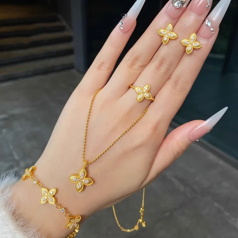Luxury 24K 9999 Pure Gold real gold Dot Drill Four Flower Ring Women's Clover Pendant Necklace
Luxury 24K 9999 Pure Gold real gold Dot Drill Four Flower Ring Women's Clover Pendant Necklace