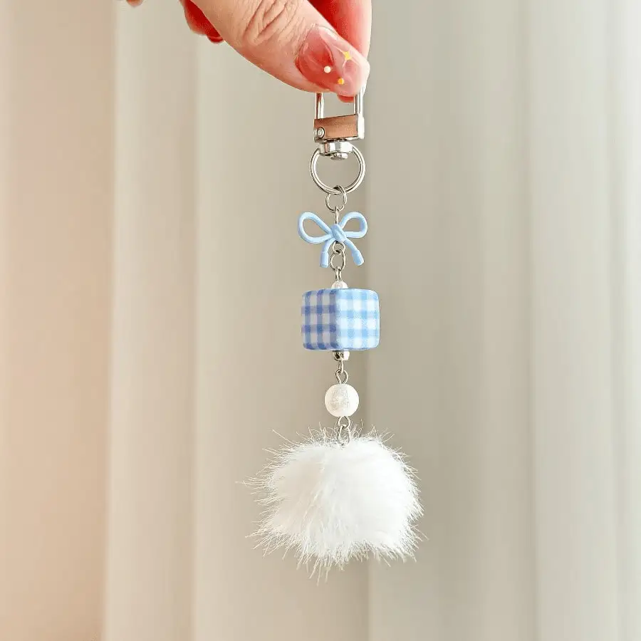 Sea Salt Blue Bear Mobile Phone Pendant Bow Girl Heart Bag Pendant White Hairball Keychain Gift
Sea Salt Blue Bear Mobile Phone Pendant Bow Girl Heart Bag Pendant White Hairball Keychain Gift