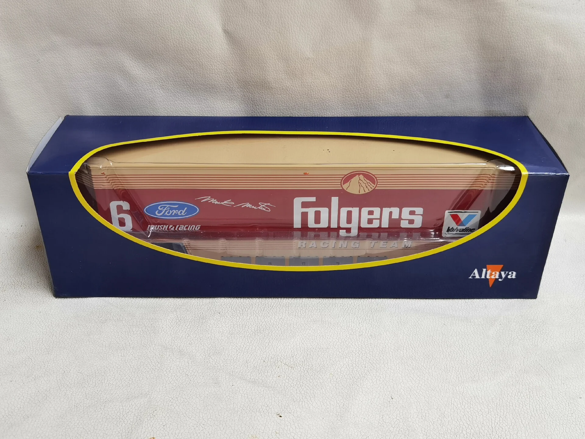 IXO ALTAYA 1/43 Scale FOLKERS Container T6J2F6 Plastics Car Model
IXO ALTAYA 1/43 Scale FOLKERS Container T6J2F6 Plastics Car Model