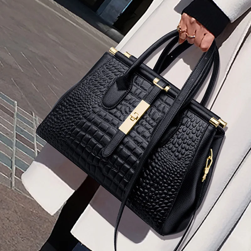 Leather Women's Tote Bag 2023 new fashion atmospheric head layer cowhide handbag for women
Leather Women's Tote Bag 2023 new fashion atmospheric head layer cowhide handbag for women