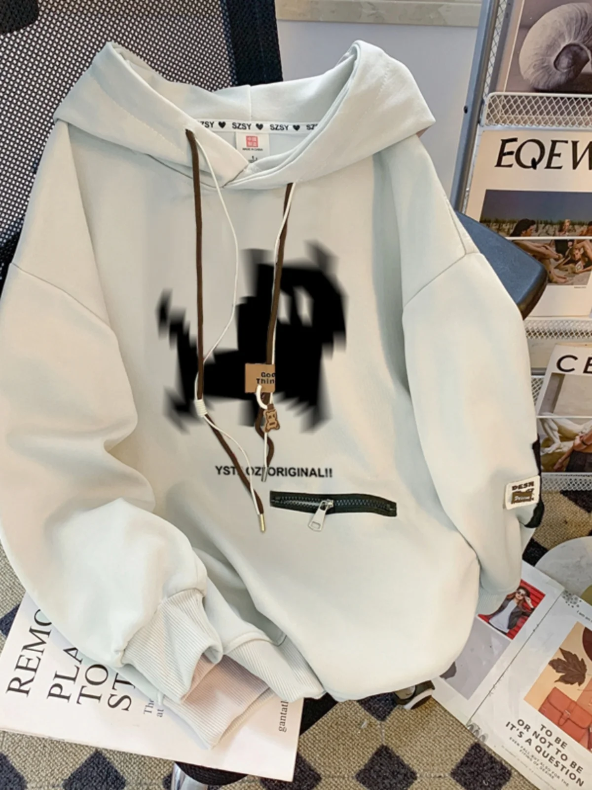 plus Size Women's Hoodie 300 Pounds Cartoon Print Spring Autumn 2024 New Design Unique Top Loose Fit Long Sleeve Korean Style
plus Size Women's Hoodie 300 Pounds Cartoon Print Spring Autumn 2024 New Design Unique Top Loose Fit Long Sleeve Korean Style