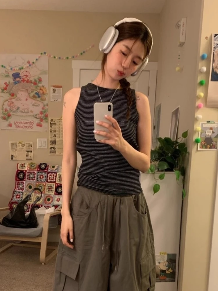 Y2k Aesthetics Grunge Contrast Color Stripe Tank Top Women Casual Vintage Bodycon Tank Top 2025 Harajuku Summer Fairy Camisole
Y2k Aesthetics Grunge Contrast Color Stripe Tank Top Women Casual Vintage Bodycon Tank Top 2025 Harajuku Summer Fairy Camisole