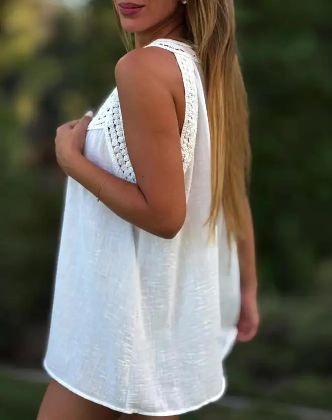 Top Women 2026 Spring Summer New Solid Color Sleeveless Lace Crochet Spliced Hollow-Out Back Casual Round Neck Loose Vest Top
Top Women 2026 Spring Summer New Solid Color Sleeveless Lace Crochet Spliced Hollow-Out Back Casual Round Neck Loose Vest Top
