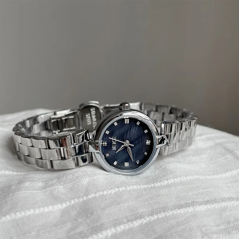 Fashion Women's Watch Round Blue Stainless Steel Women's Watch Luxury Clock Gift Elegant Women's Watch
Fashion Women's Watch Round Blue Stainless Steel Women's Watch Luxury Clock Gift Elegant Women's Watch