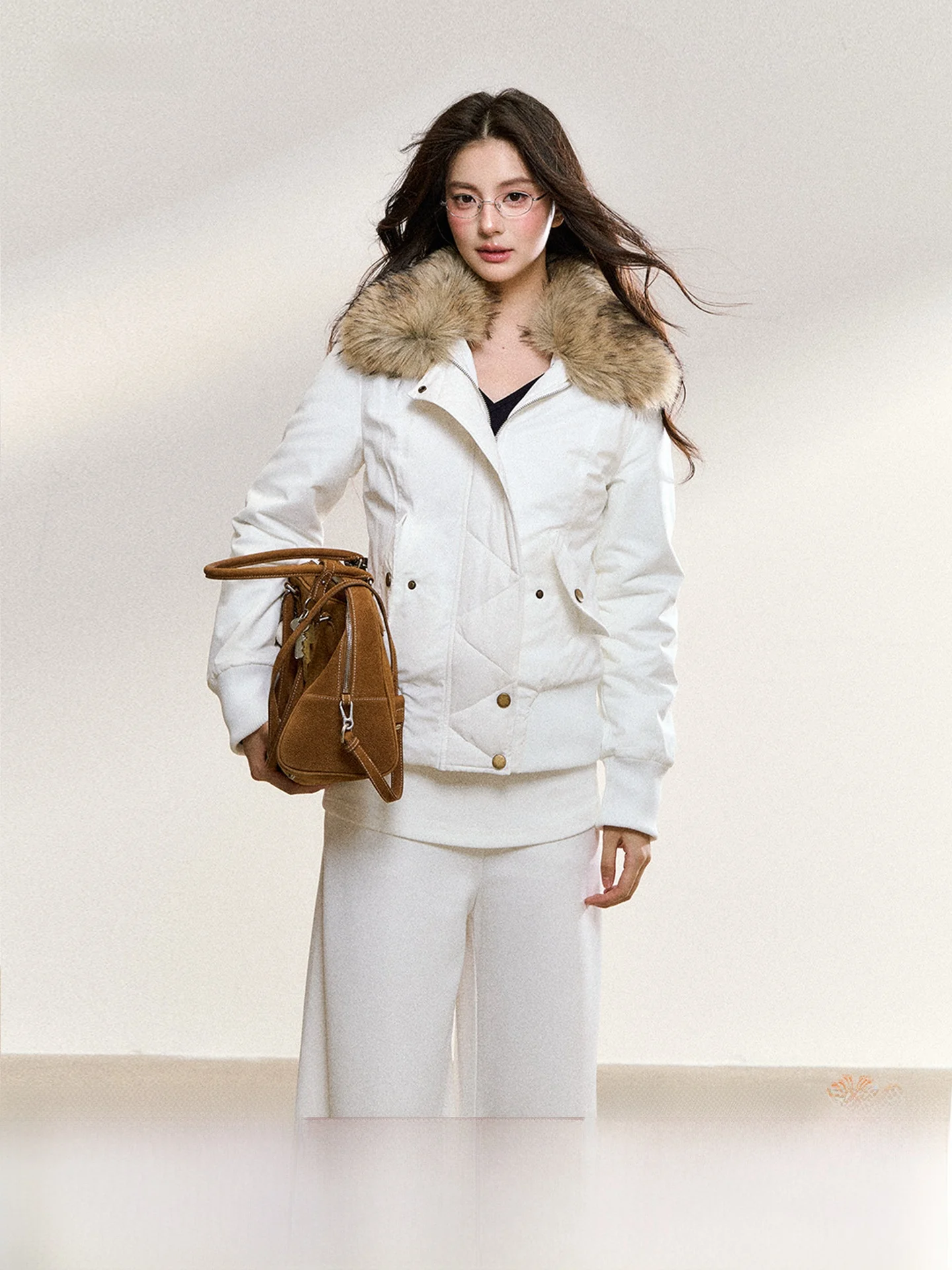 7iftin Original Design ort Sle White Plaid Fluffy Jaet Autumn Winter Vintage American Retro Cotton Coat for Women
7iftin Original Design ort Sle White Plaid Fluffy Jaet Autumn Winter Vintage American Retro Cotton Coat for Women