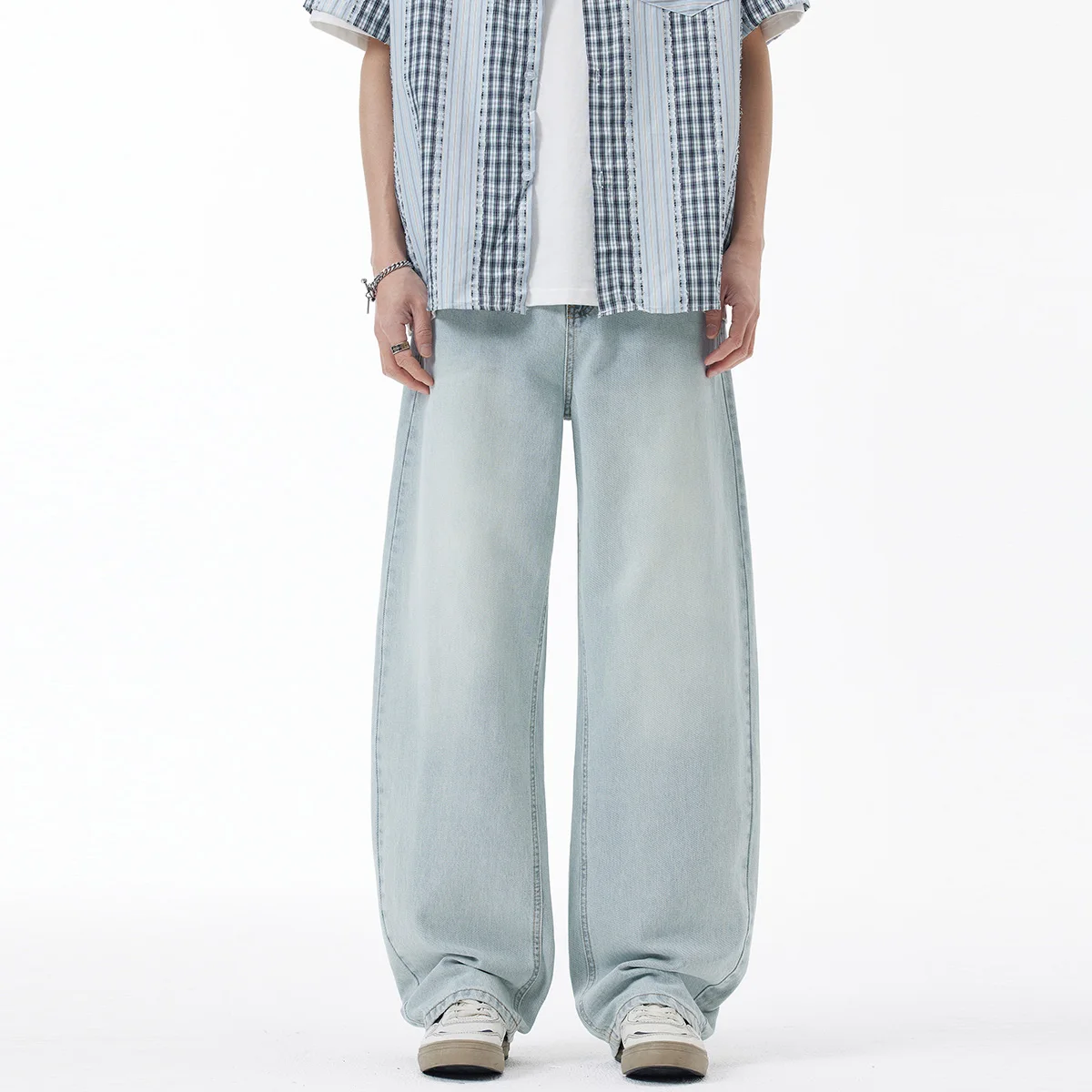 2026 summer brand baggy men's light blue jeans mid-rise straight loose high street lyocell cotton full length pants for boys
2026 summer brand baggy men's light blue jeans mid-rise straight loose high street lyocell cotton full length pants for boys