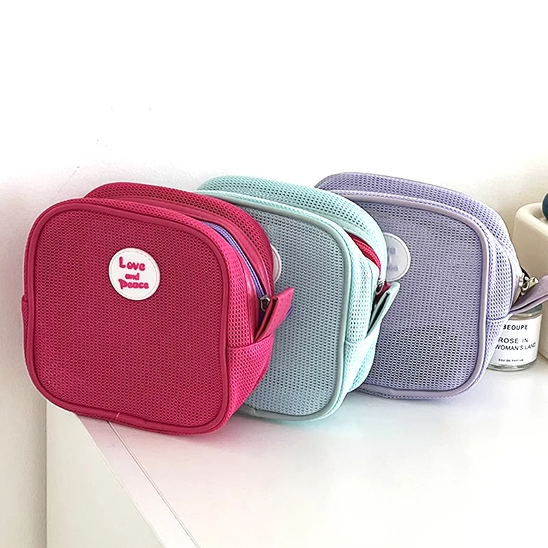 Portable Mesh Cosmetic Bag Dopamine Color Storage Makeup Case Women Mesh Toiletry Storage Pouch Organizer Travel Essentials
Portable Mesh Cosmetic Bag Dopamine Color Storage Makeup Case Women Mesh Toiletry Storage Pouch Organizer Travel Essentials