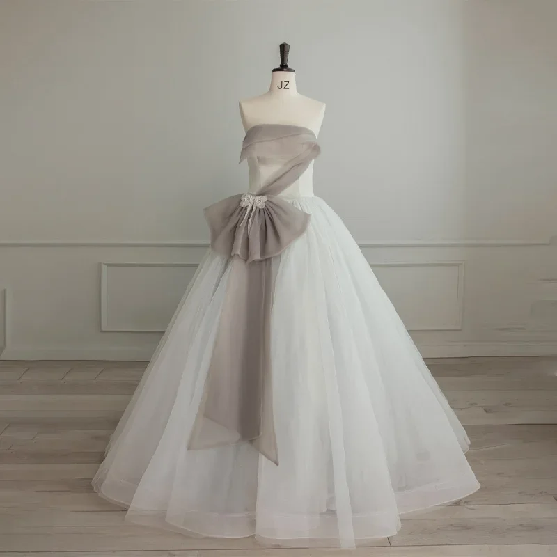 Customized Evening Dress White Tulle Strapless Bow Beads Princess Lace Up Floor-Length Plus size Woman Party Formal Gowns B2769
Customized Evening Dress White Tulle Strapless Bow Beads Princess Lace Up Floor-Length Plus size Woman Party Formal Gowns B2769