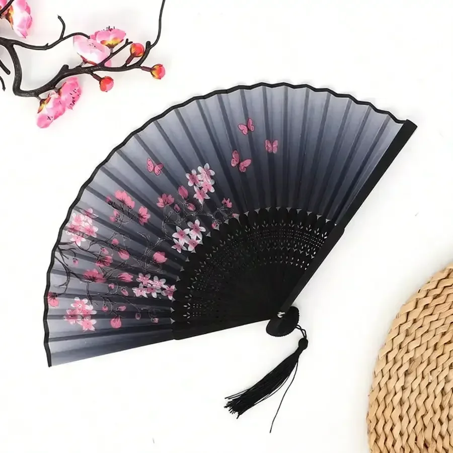 1pc Vintage Bamboo Folding Fan, Sakura Design With Gradient Black To Purple Color, Tassel Detail, Traditional Chinese Hanfu Danc
1pc Vintage Bamboo Folding Fan, Sakura Design With Gradient Black To Purple Color, Tassel Detail, Traditional Chinese Hanfu Danc