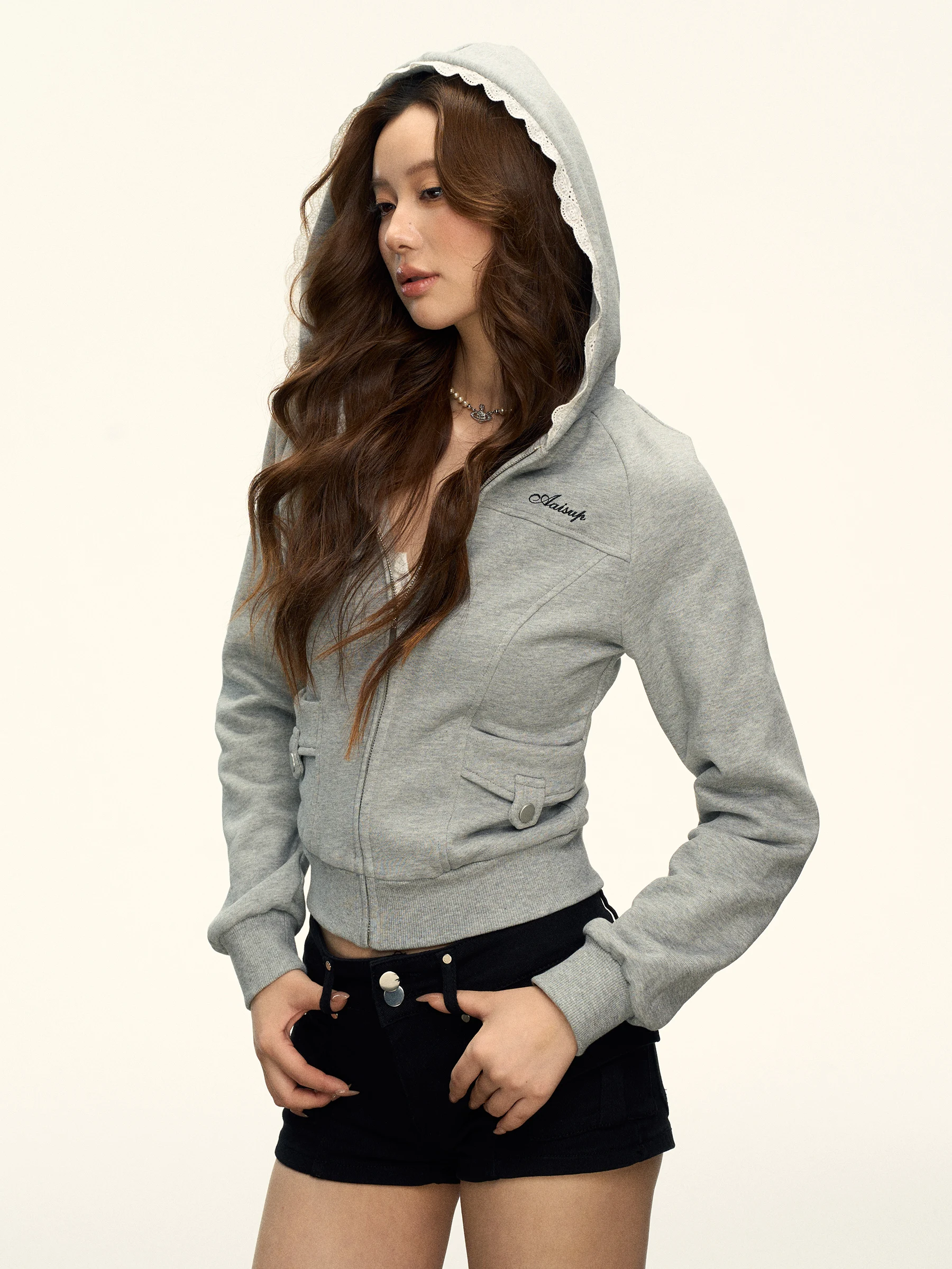 Aaisup Grey Ruffle Trim Hooded Open Cardigan Sweatshirt Women's Spring Autumn Design Slimming Short Sportswear Jacket Trendy
Aaisup Grey Ruffle Trim Hooded Open Cardigan Sweatshirt Women's Spring Autumn Design Slimming Short Sportswear Jacket Trendy