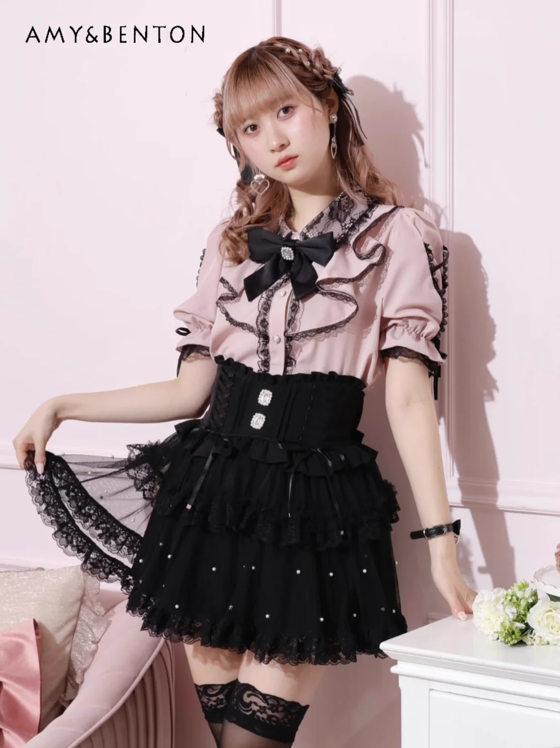 Japanese Sweet Back Big Bow Bead Multi-layer Skirt Women Mine Series Mass-produced Lolita Mini Skirt Kawaii Cake Shorts Skirt
Japanese Sweet Back Big Bow Bead Multi-layer Skirt Women Mine Series Mass-produced Lolita Mini Skirt Kawaii Cake Shorts Skirt