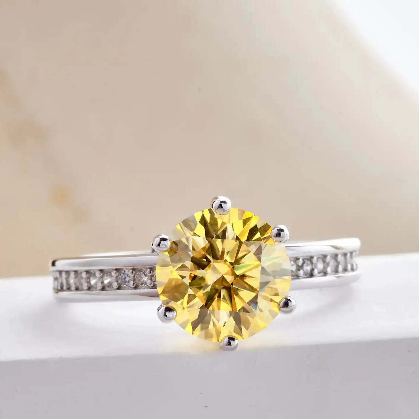 Silver 925 Original Round Brilliant Cut 3 Carat Diamond Test Past Water Drop D Color Lemon Yellow Moissanite Ring for Women Gift
Silver 925 Original Round Brilliant Cut 3 Carat Diamond Test Past Water Drop D Color Lemon Yellow Moissanite Ring for Women Gift