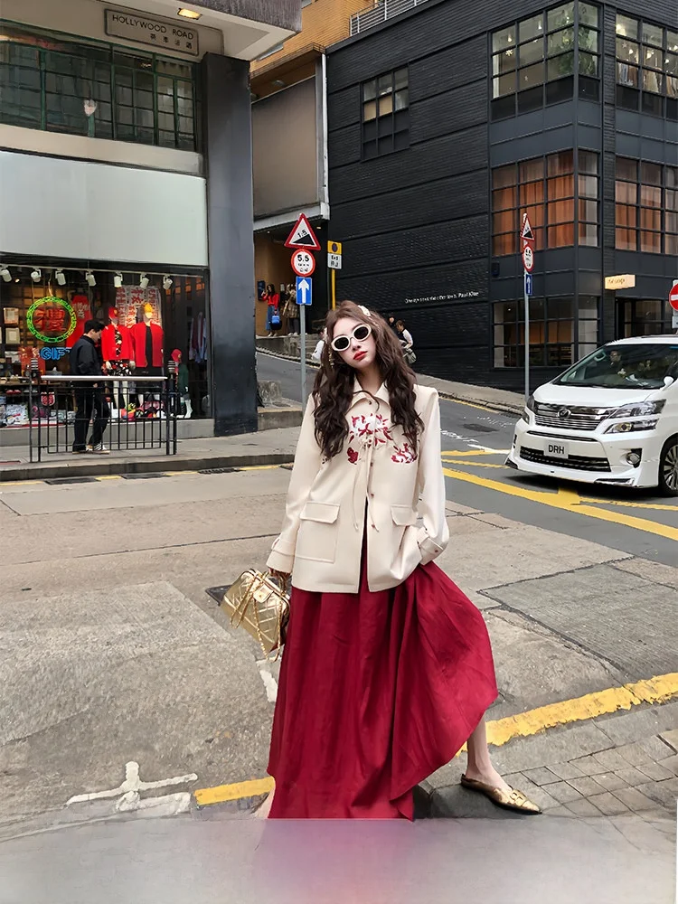 PITAO Original Oriental Muse Style Fashionable Retro Jacket Skirt Set Women's Ethnic Wear Spring Summer Collection
PITAO Original Oriental Muse Style Fashionable Retro Jacket Skirt Set Women's Ethnic Wear Spring Summer Collection