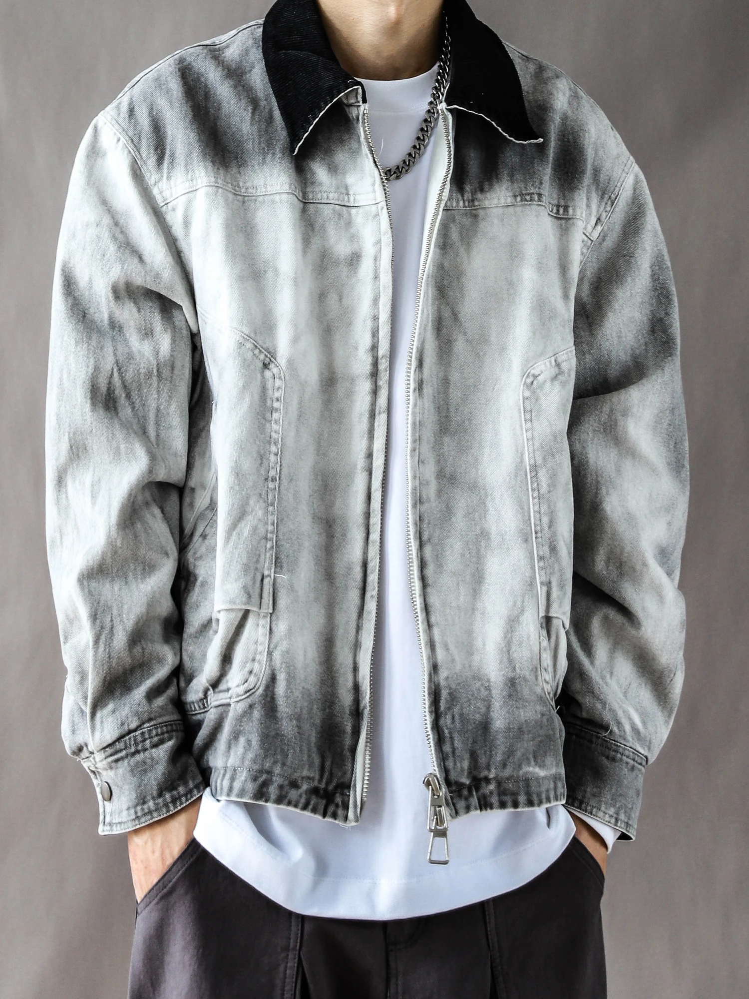 Повседневная свободная мужская джинсовая рабочая куртка из хлопка, белая, с эффектом потертости, весна-осень, в американском уличном стиле, новая модель, с длинными рукавами
Повседневная свободная мужская джинсовая рабочая куртка из хлопка, белая, с эффектом потертости, весна-осень, в американском уличном стиле, новая модель, с длинными рукавами