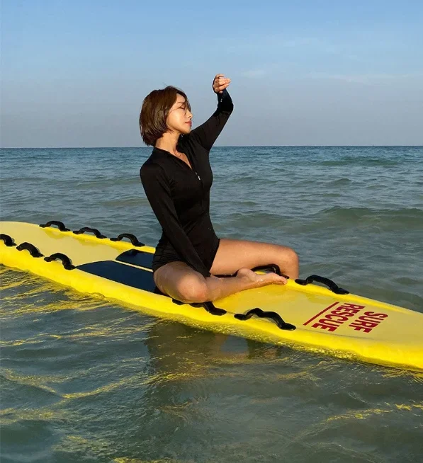2026 Long Sleeve Rash Guard Women Zipper One Piece Swimsuit Solid Swimwear Black Surfing Suit High Neck Diving Suit
2026 Long Sleeve Rash Guard Women Zipper One Piece Swimsuit Solid Swimwear Black Surfing Suit High Neck Diving Suit
