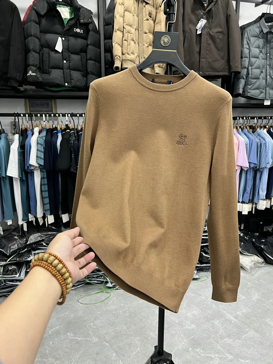 Мужской вязаный свитер с вышивкой, повседневный, простой, для осенне-зимнего сезона, в китайском стиле, для ношения под одеждой
Мужской вязаный свитер с вышивкой, повседневный, простой, для осенне-зимнего сезона, в китайском стиле, для ношения под одеждой