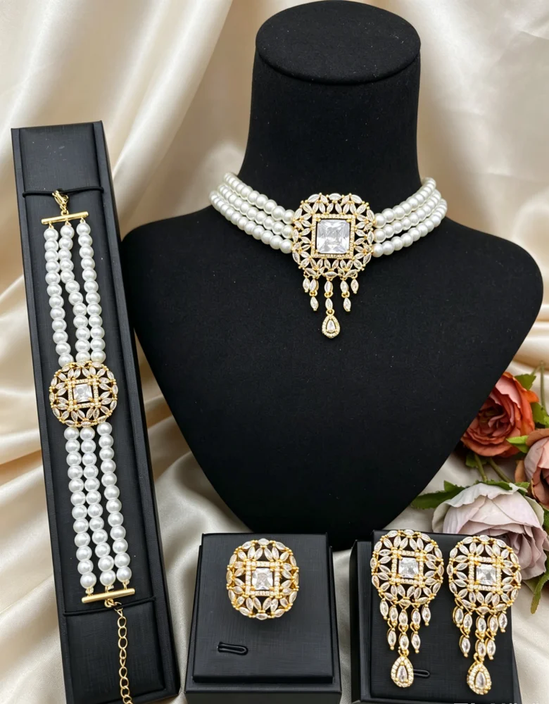 Falair Vintage Women's Jewelry Set Gold Plated Copper Zirconia Pearl Necklace Earrings Bracelet Ring Banquet Accessory
Falair Vintage Women's Jewelry Set Gold Plated Copper Zirconia Pearl Necklace Earrings Bracelet Ring Banquet Accessory