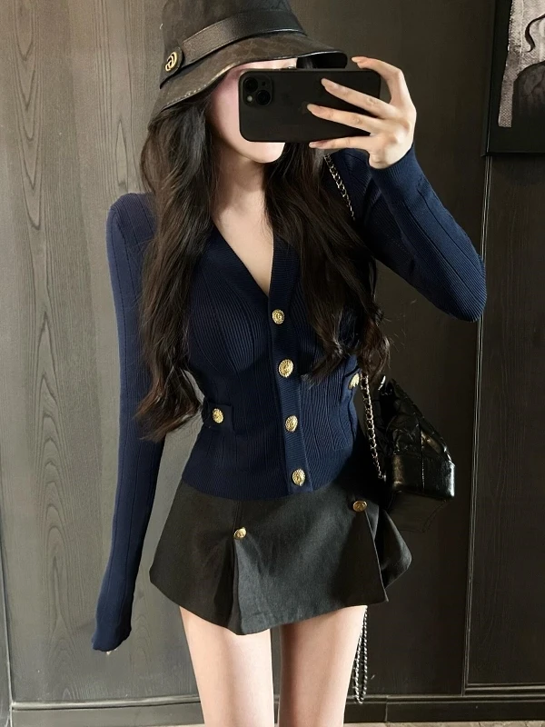 Chic V-Neck Long Sleeve Knitted Open Cardigan High Waist A-Line Skirt Two-Piece Set for Women Autumn Season Fashion
Chic V-Neck Long Sleeve Knitted Open Cardigan High Waist A-Line Skirt Two-Piece Set for Women Autumn Season Fashion