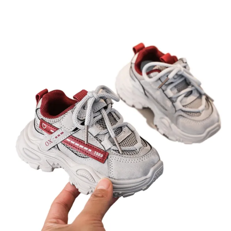 Серые детские модные спортивные туфли, весна-осень 2026, новые туфли для папы для мальчиков, повседневные универсальные кроссовки с сеткой для девочек, размеры 21-30
Серые детские модные спортивные туфли, весна-осень 2026, новые туфли для папы для мальчиков, повседневные универсальные кроссовки с сеткой для девочек, размеры 21-30