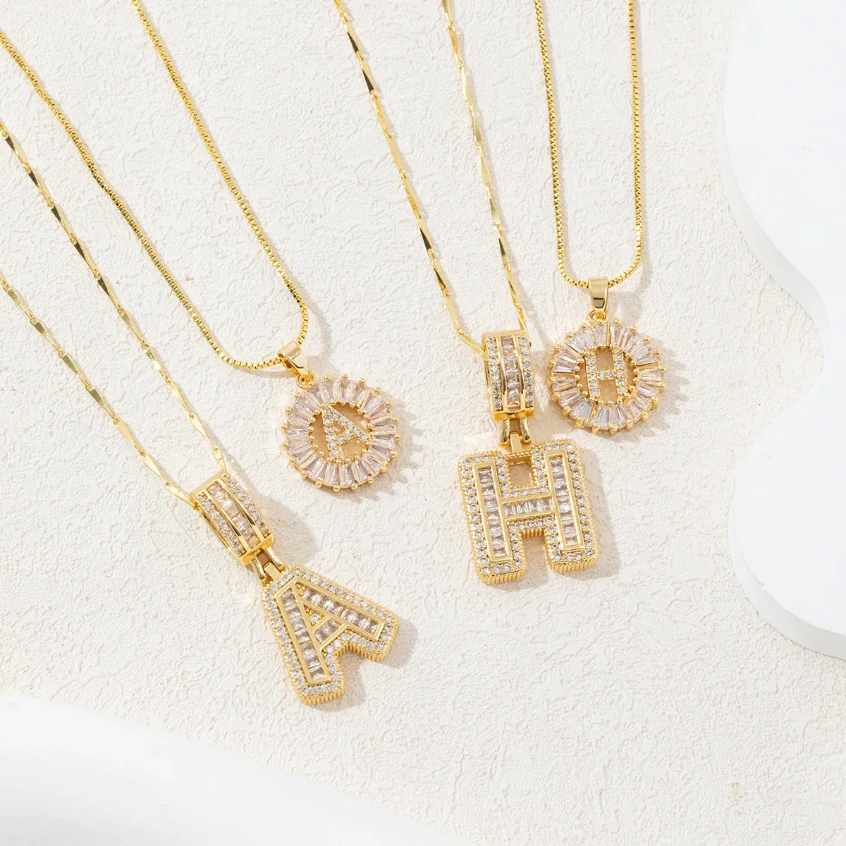 2Pcs Full CZ Zircon Iced Crystal Initial Letter Flower Necklace Women Copper A-Z Alphabet Pendant Couple Jewelry Birthday Gifts
2Pcs Full CZ Zircon Iced Crystal Initial Letter Flower Necklace Women Copper A-Z Alphabet Pendant Couple Jewelry Birthday Gifts