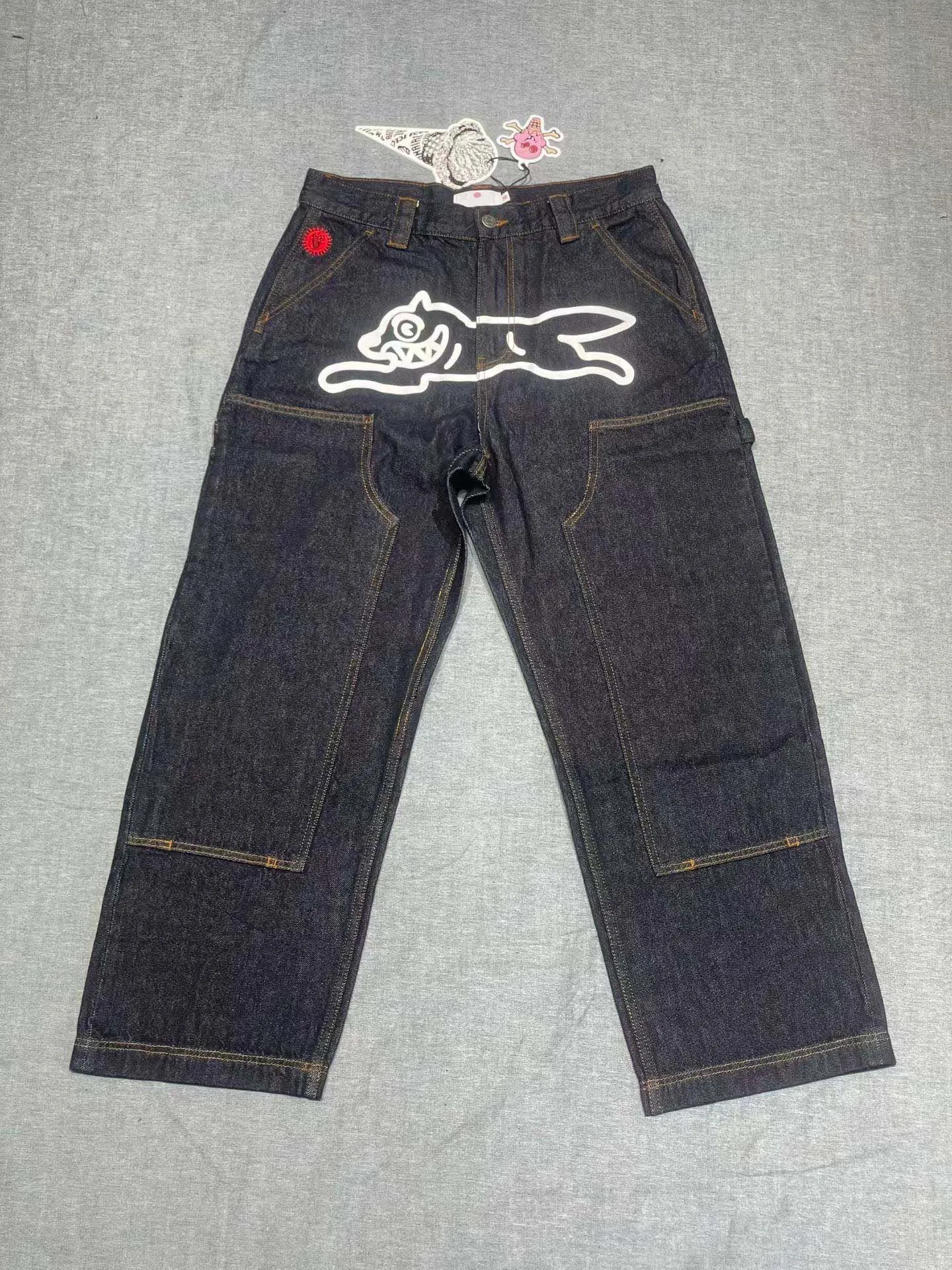 2026ss American Vintage Street Style Navy Blue Denim Logger Pants Jeans Hiphop Men Big Pocket Jeans Trousers
2026ss American Vintage Street Style Navy Blue Denim Logger Pants Jeans Hiphop Men Big Pocket Jeans Trousers