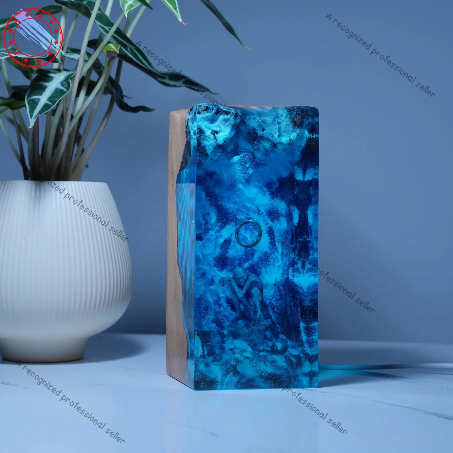 Европейская и американская креативная деревянная эпоксидная смола, игровая серия «Властелин колец», волшебное кольцо, подарок для мальчиков
Европейская и американская креативная деревянная эпоксидная смола, игровая серия «Властелин колец», волшебное кольцо, подарок для мальчиков