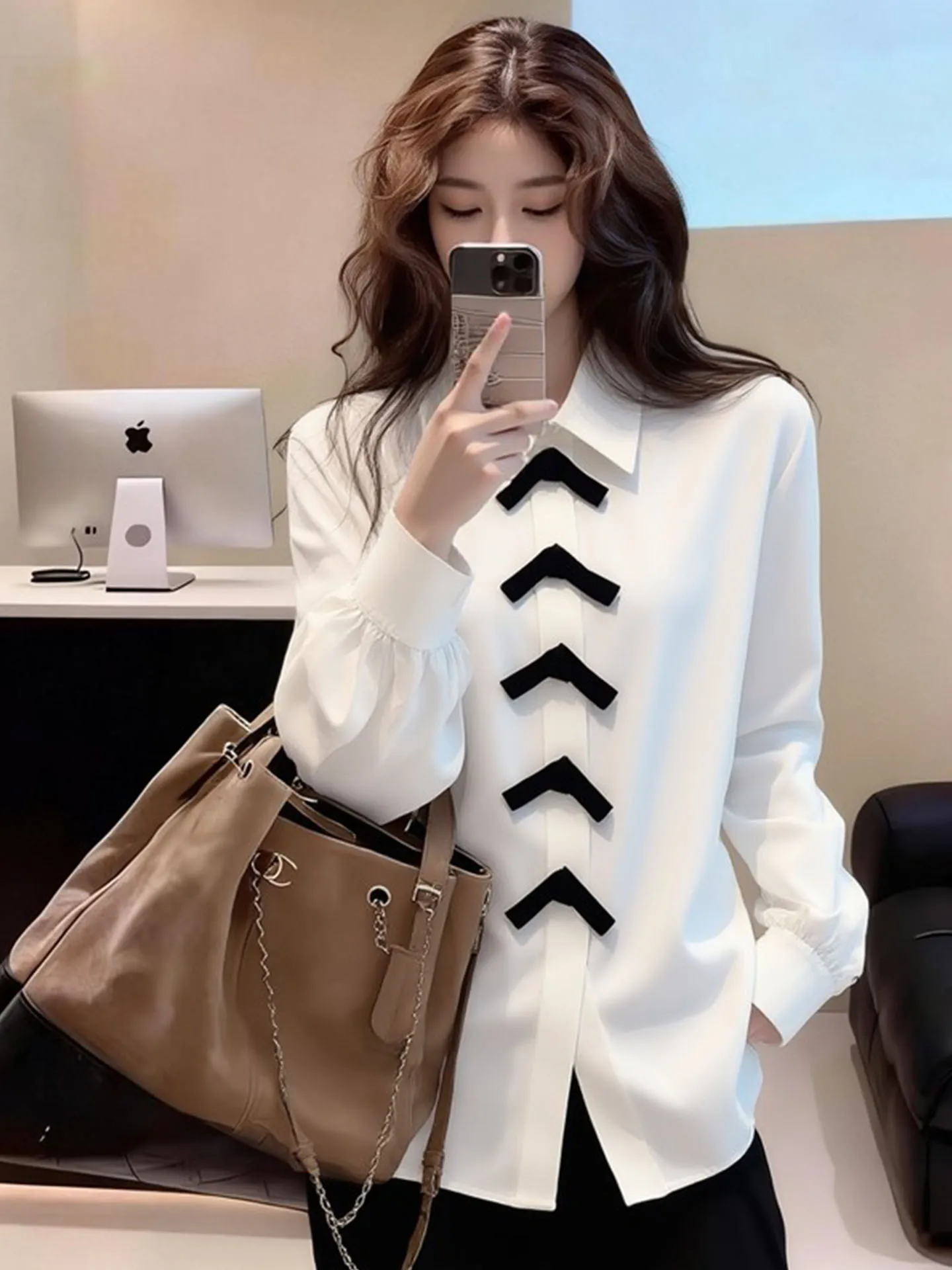 Ele White irt Women's Faionable Turn-down Collar Spring 2026 New Sle Versatile Age-defng Commute Top
Ele White irt Women's Faionable Turn-down Collar Spring 2026 New Sle Versatile Age-defng Commute Top