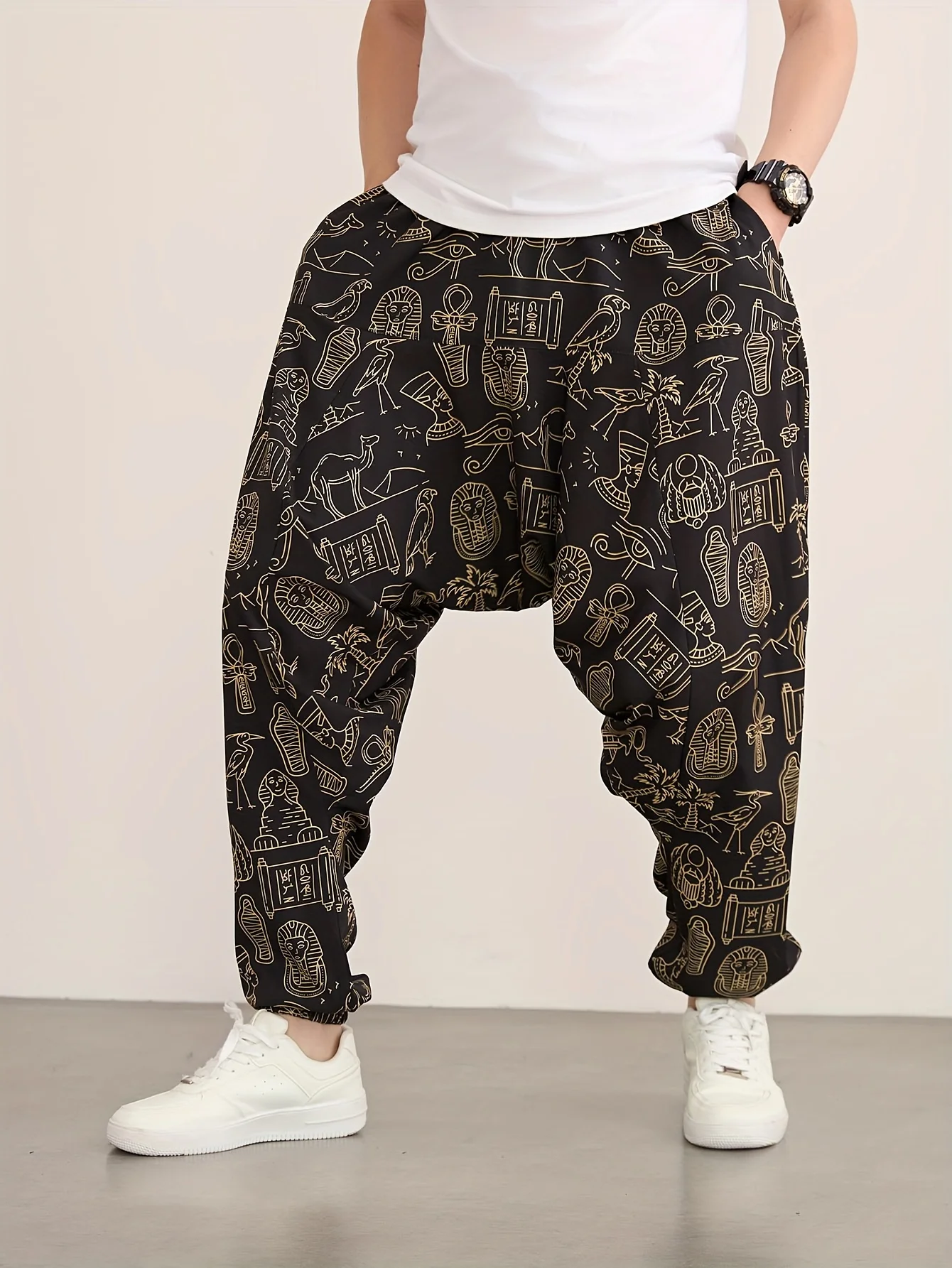 Men's summer casual harem pants, drawstring waistband and pockets - black with gold illustration
Men's summer casual harem pants, drawstring waistband and pockets - black with gold illustration