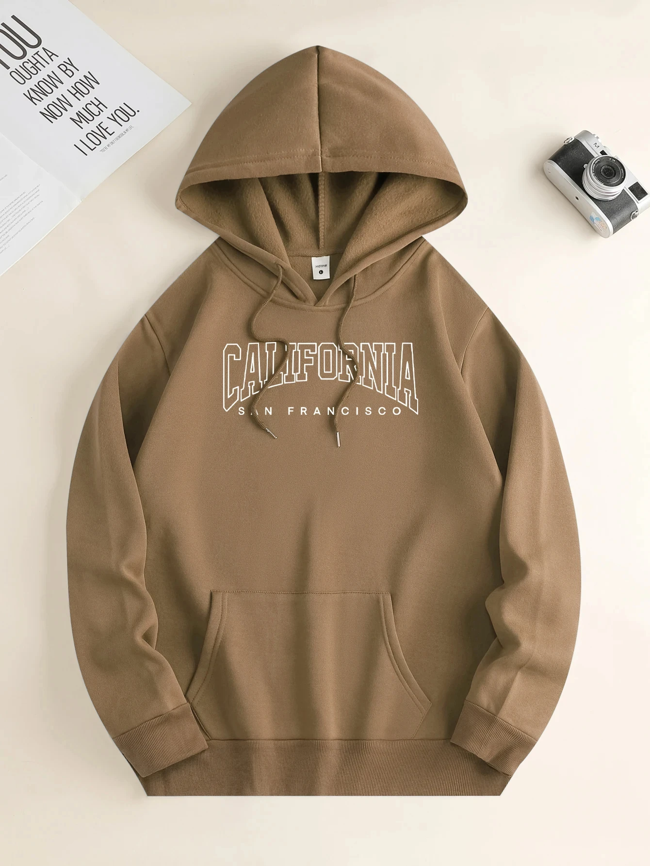 Men's new fashion hoodie casual daily drawstring hooded sweatshirt monogrammed front kangaroo pocket men's jacket
Men's new fashion hoodie casual daily drawstring hooded sweatshirt monogrammed front kangaroo pocket men's jacket
