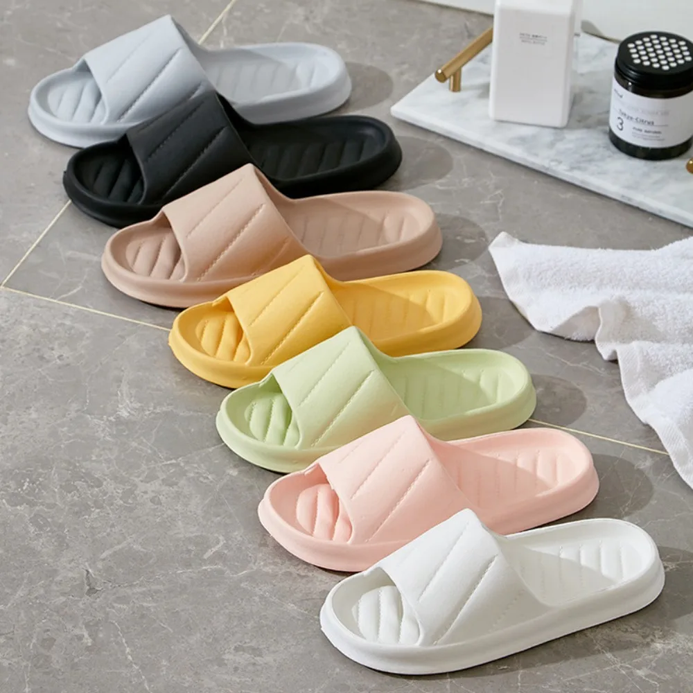High Quality EVA Women's Slippers Stripe Decoration Non-slip Casual Shoes Candy Colors Soft Couple Sandals Home Use
High Quality EVA Women's Slippers Stripe Decoration Non-slip Casual Shoes Candy Colors Soft Couple Sandals Home Use
