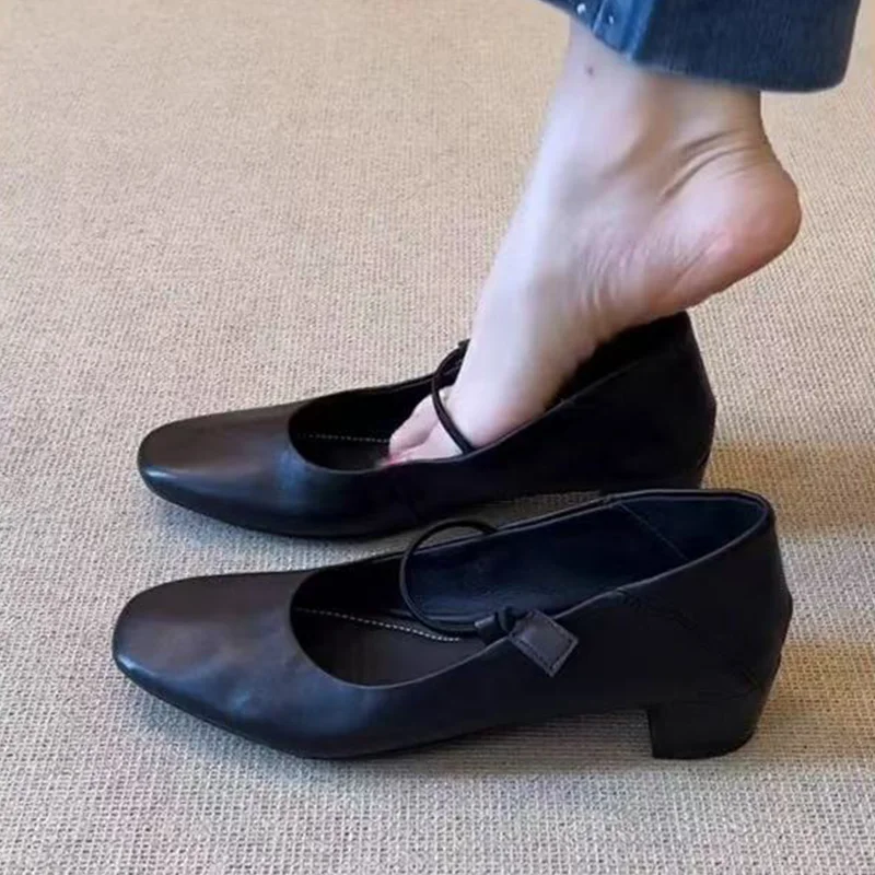 Женские туфли Мэри Джейн на высоком каблуке. Элегантные модные туфли на массивном каблуке. 2026. Новые туфли-лодочки. Весенние трендовые вечерние роскошные женские туфли.
Женские туфли Мэри Джейн на высоком каблуке. Элегантные модные туфли на массивном каблуке. 2026. Новые туфли-лодочки. Весенние трендовые вечерние роскошные женские туфли.