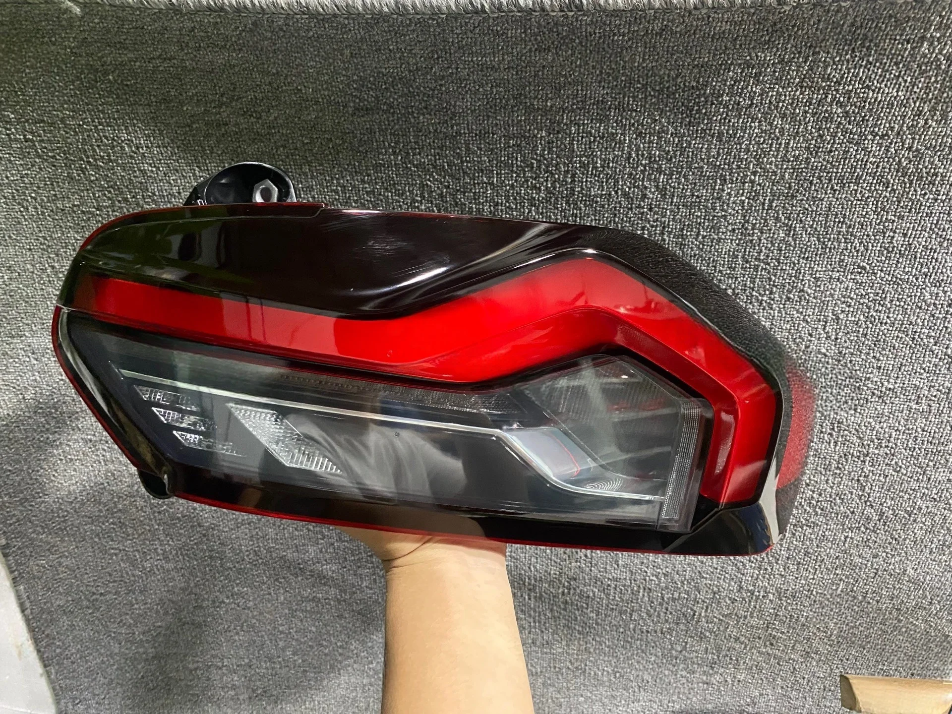 Подходит для задних фонарей BMW M2 2022-2025 BMW G87, светодиодный стоп-сигнал в сборе, аксессуары для задних фонарей BMW M2, замена стоп-сигналов
Подходит для задних фонарей BMW M2 2022-2025 BMW G87, светодиодный стоп-сигнал в сборе, аксессуары для задних фонарей BMW M2, замена стоп-сигналов