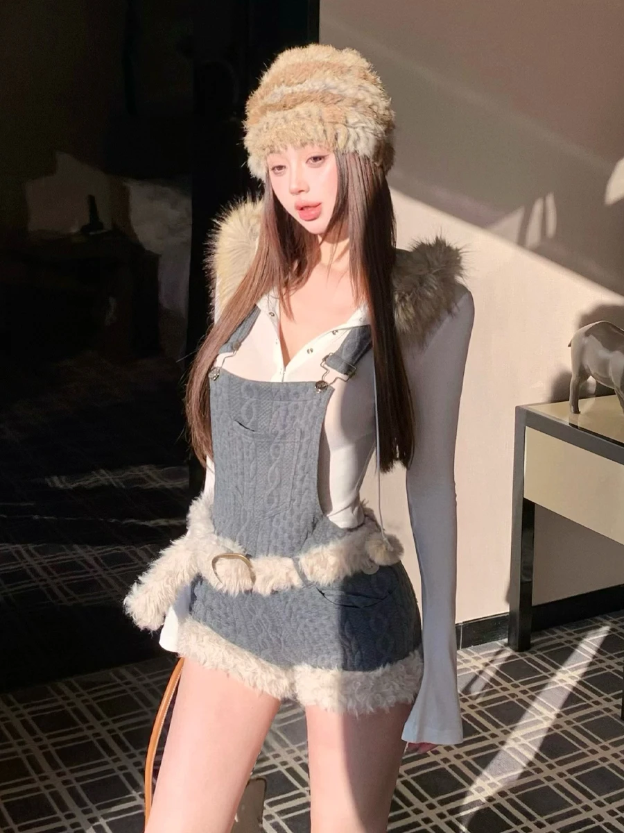Fashionable Sexy Retro Fur Hooded Long Sleeve Top And Short Pants Set Heavy Embroidery Patchwork V-neck Slim Fit Winter Outfit
Fashionable Sexy Retro Fur Hooded Long Sleeve Top And Short Pants Set Heavy Embroidery Patchwork V-neck Slim Fit Winter Outfit