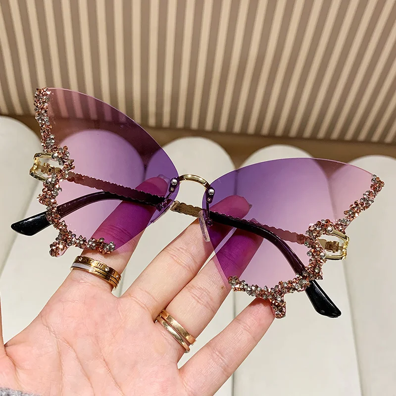 Luxury Diamond Butterfly Sunglasses Women Brand Y2K Vintage Rimless Oversized Sun Glasses Ladies Eyewear
Luxury Diamond Butterfly Sunglasses Women Brand Y2K Vintage Rimless Oversized Sun Glasses Ladies Eyewear