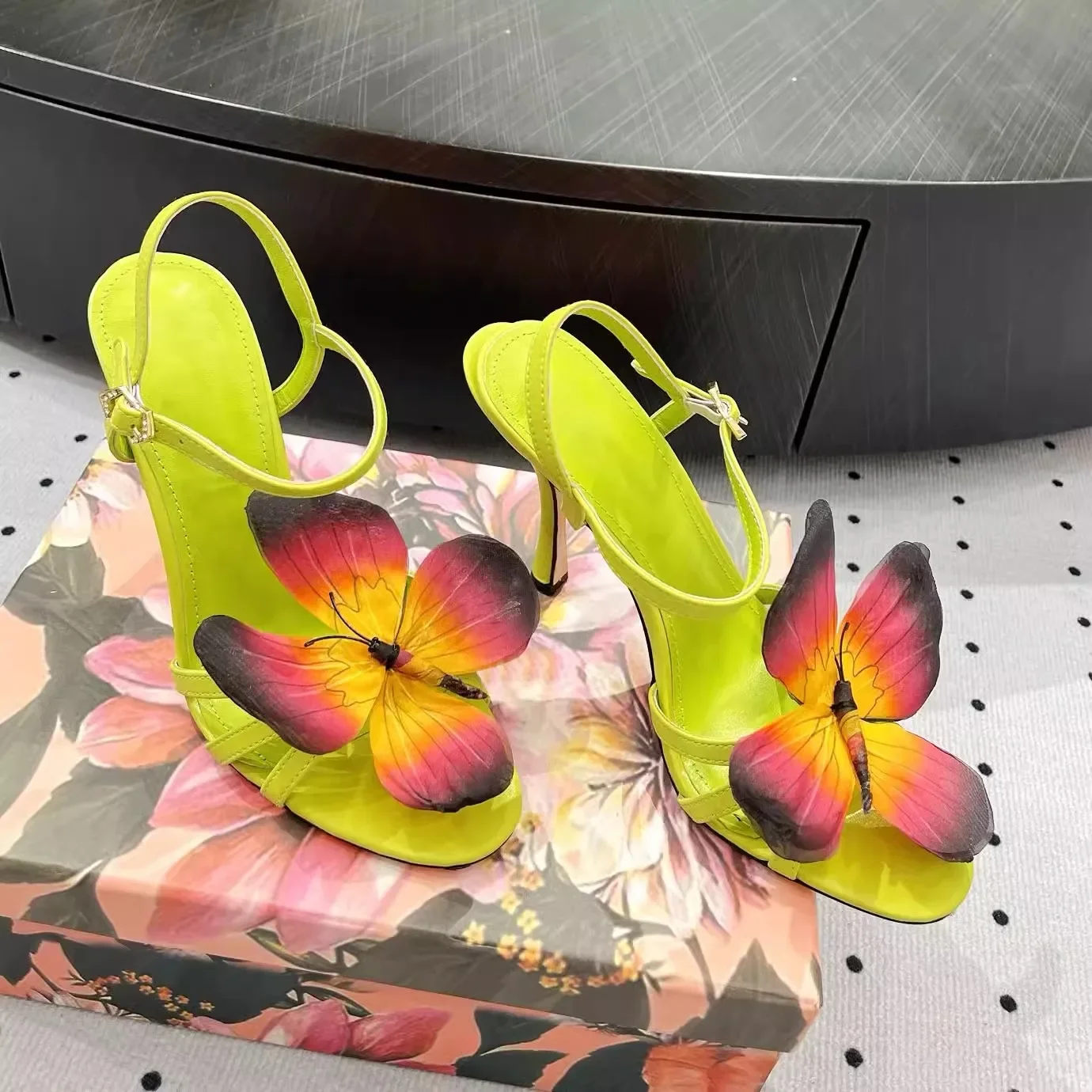 Stunning Butterfly Open Toe High Heels Sandals Fairy Style Women Sandals Genuine Leather Flower Decorative High Heel Sandals
Stunning Butterfly Open Toe High Heels Sandals Fairy Style Women Sandals Genuine Leather Flower Decorative High Heel Sandals