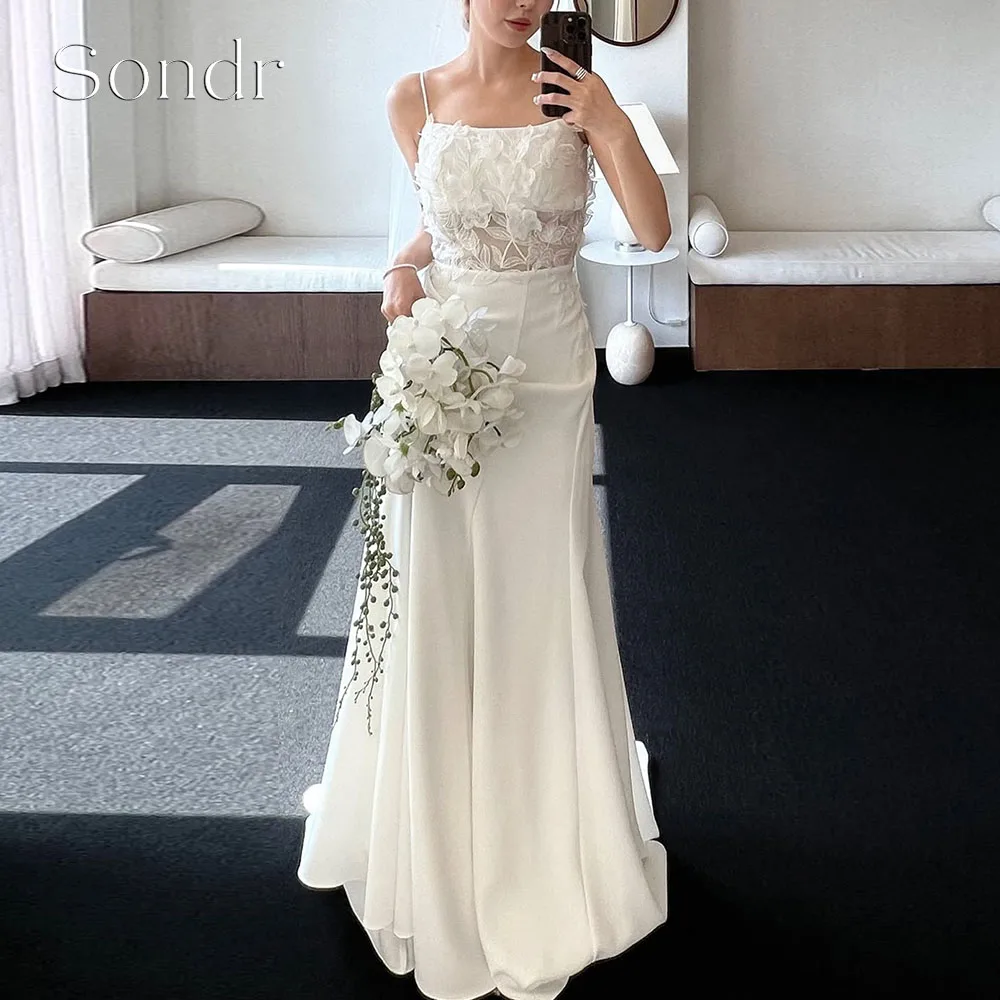 Sondr Customized Korean Wedding Dresses with Floral Appliques Spaghetti Straps Bridal Gown Floor Length Bride's Reception Gown
Sondr Customized Korean Wedding Dresses with Floral Appliques Spaghetti Straps Bridal Gown Floor Length Bride's Reception Gown